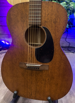 Store Special Product - Martin Guitars - 000-15M Solid Mahogany Acoustic Guitar